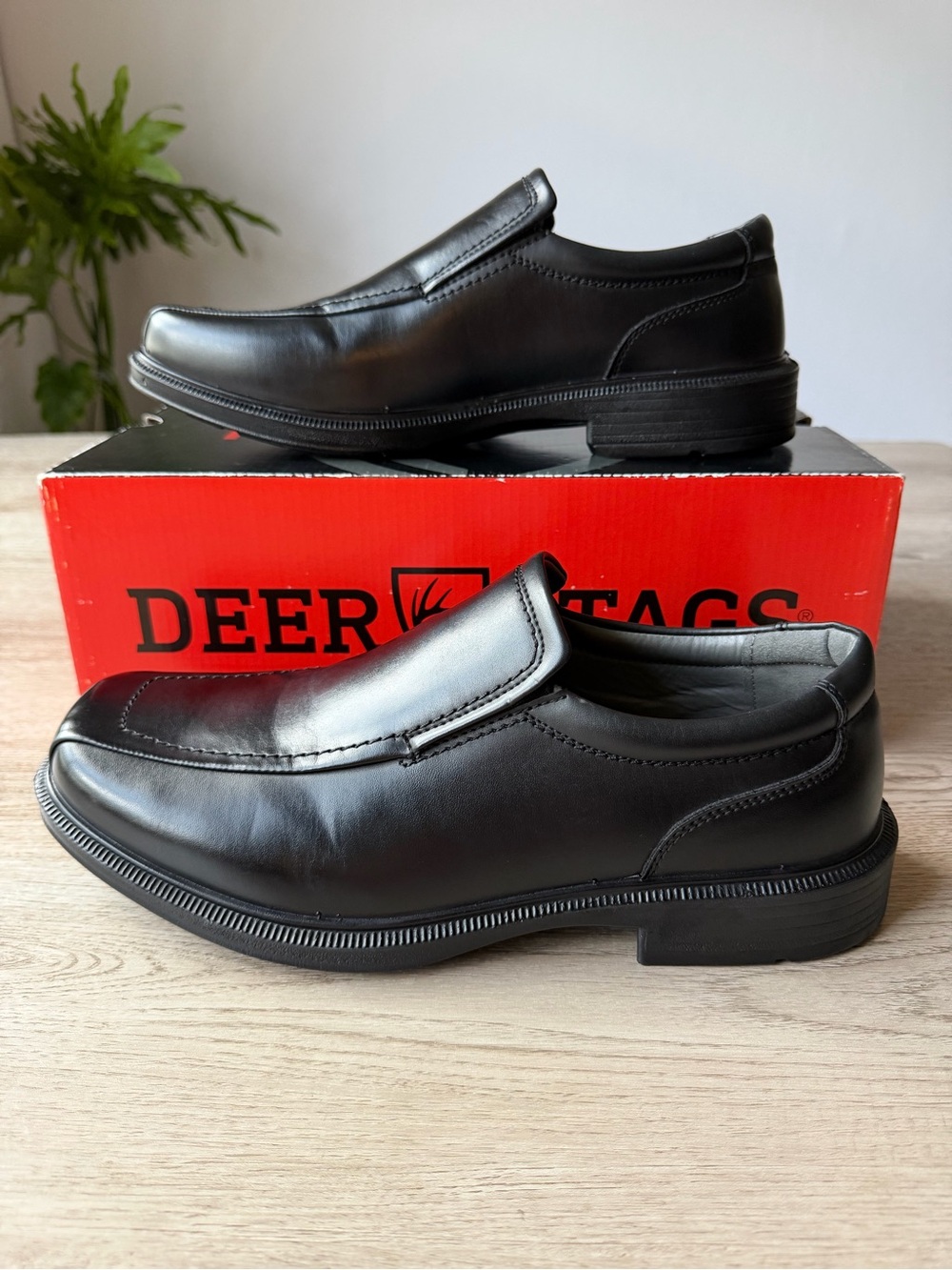 Deer Stags Greenpoint Slip-On Dress Shoes Men's 10.5M Black Comfort Loafers New